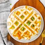 Waffles Salados de Queso y Tocino