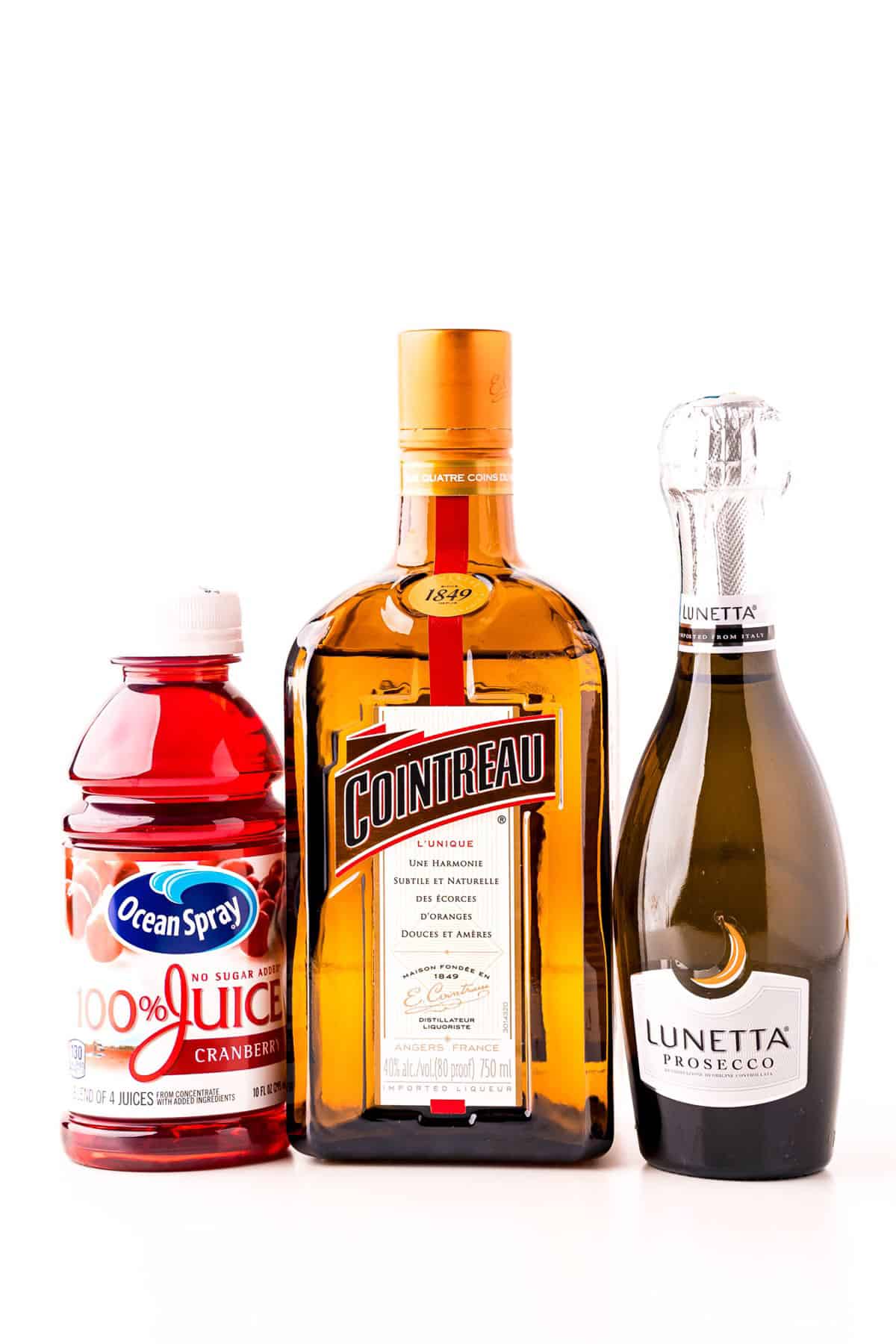 Jugo de arándano, Cointreau, prosecco.