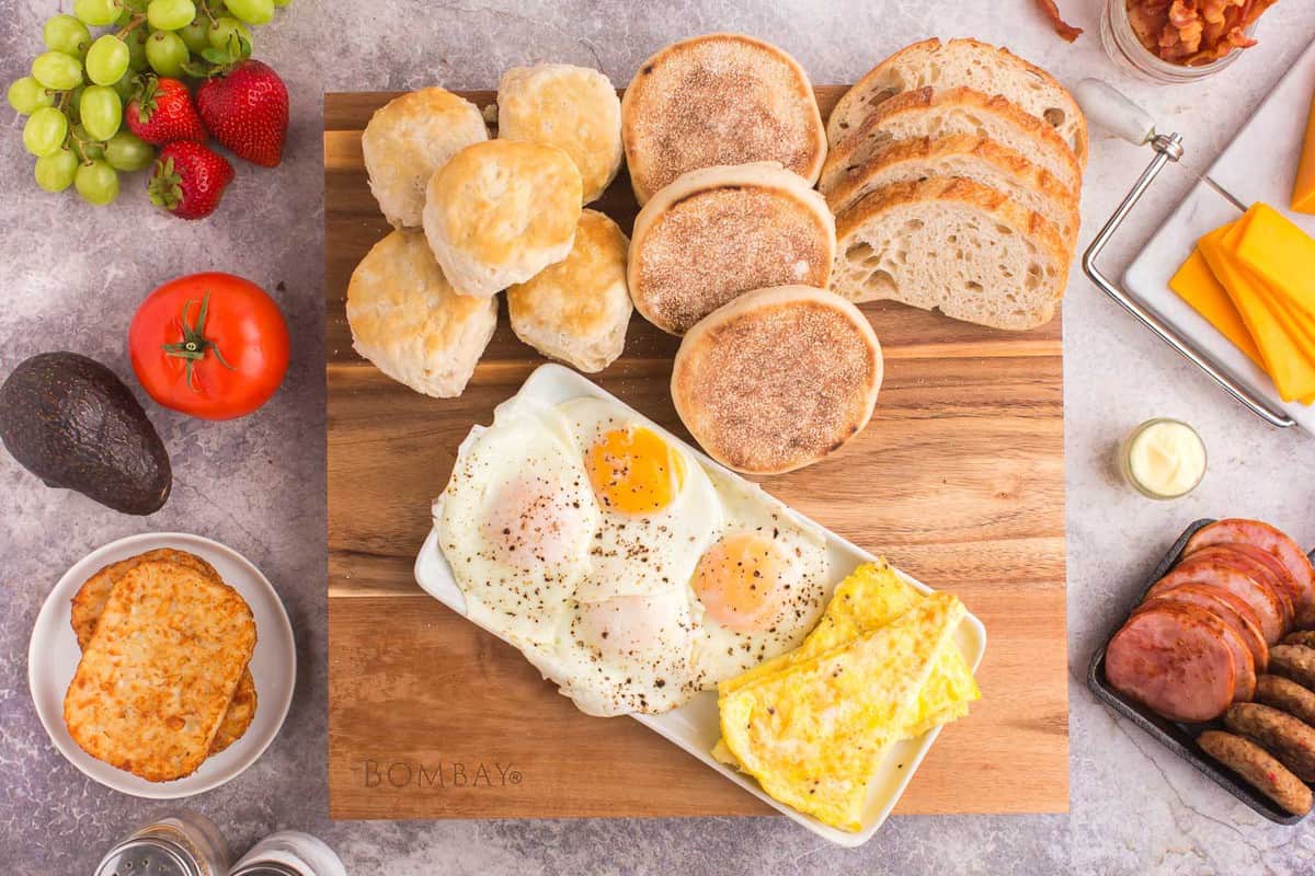 Huevos añadidos a la tabla.