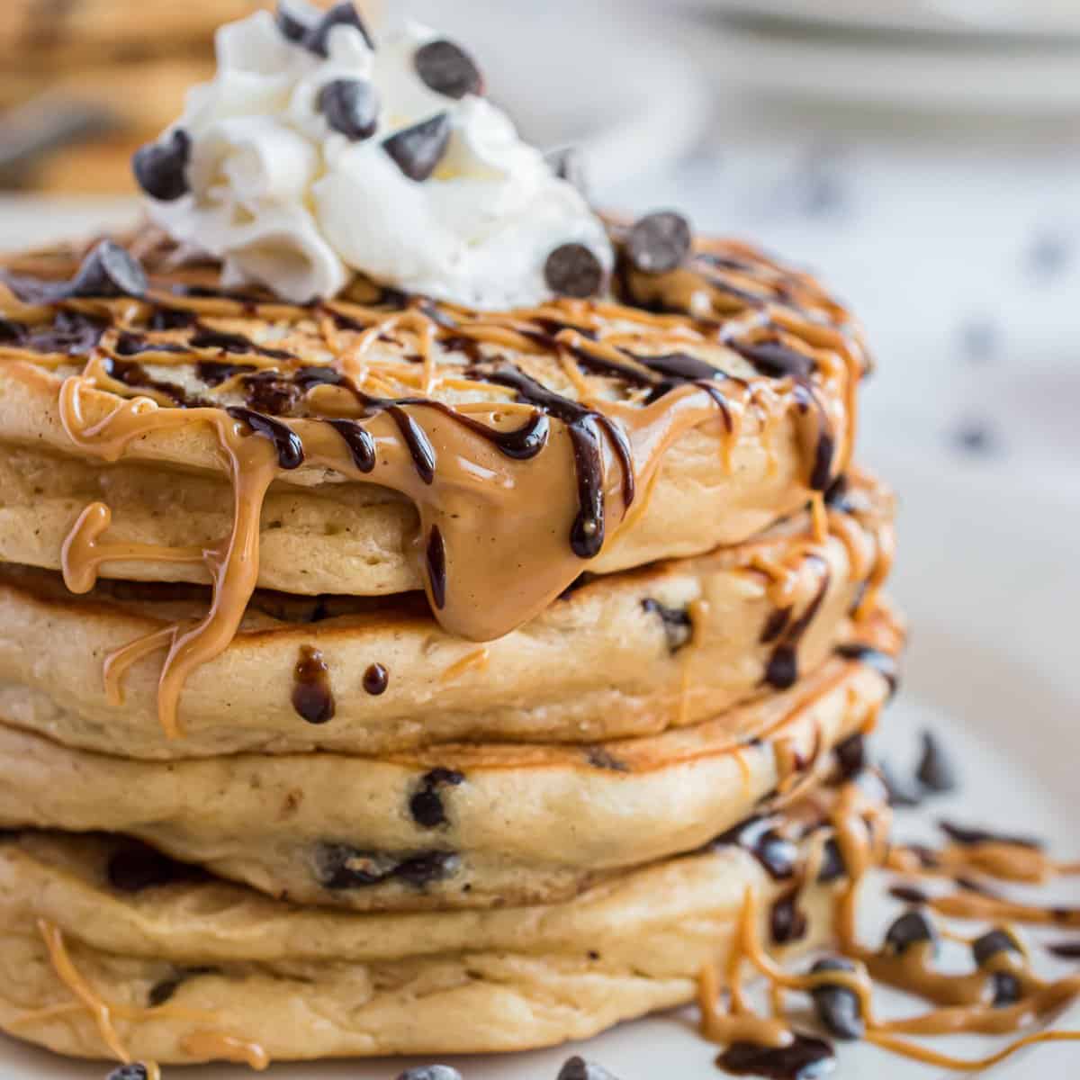 Panqueques de mantequilla de maní con chispas de chocolate