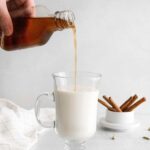Jarabe de café con azúcar moreno y canela