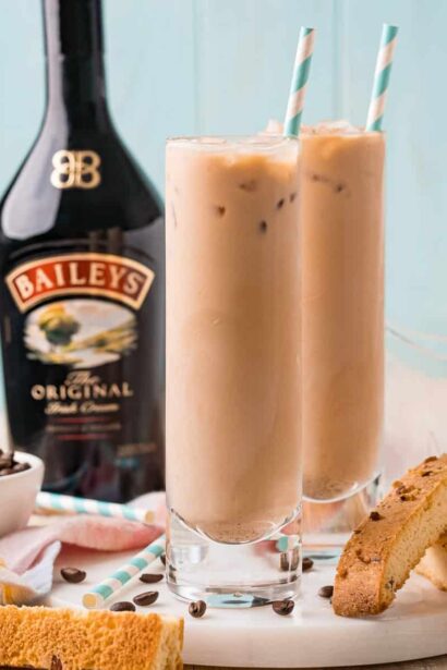 Latte irlandés helado con crema