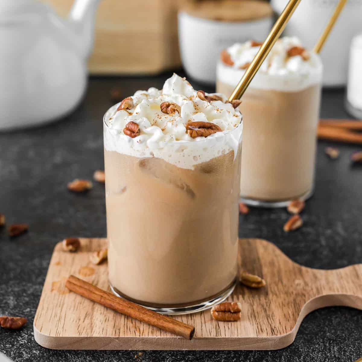 Latte de Maple y Nueces de Peca (¡Frío o Caliente!)
