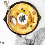 Baby Dutch de Limón con Crema de Limón y Arándanos