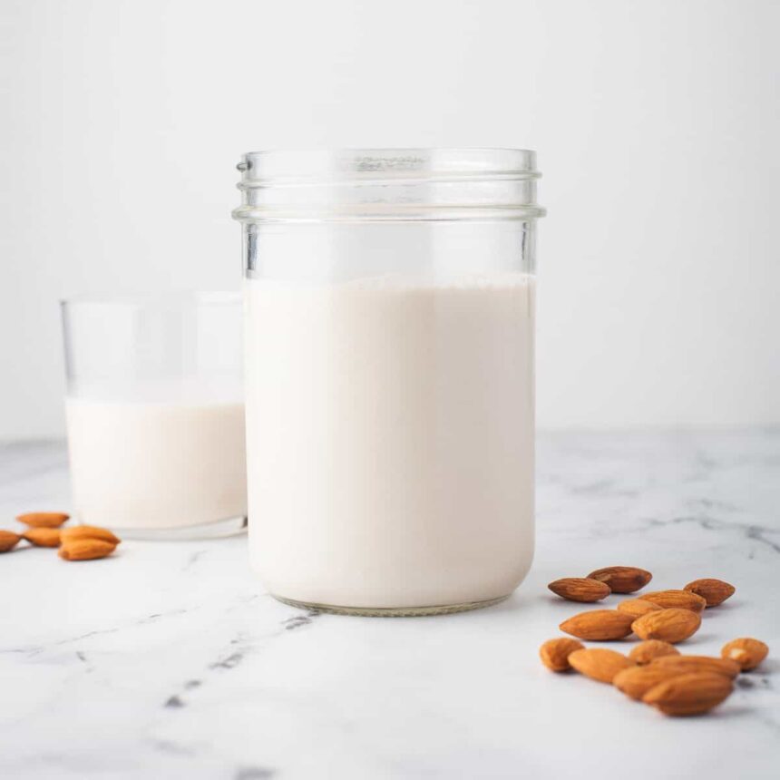 Cómo Hacer Leche de Almendra