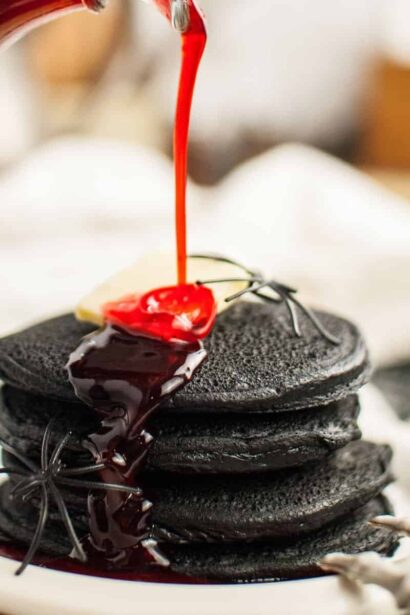 Panqueques Negros para Halloween (¡coloreados de forma natural!)