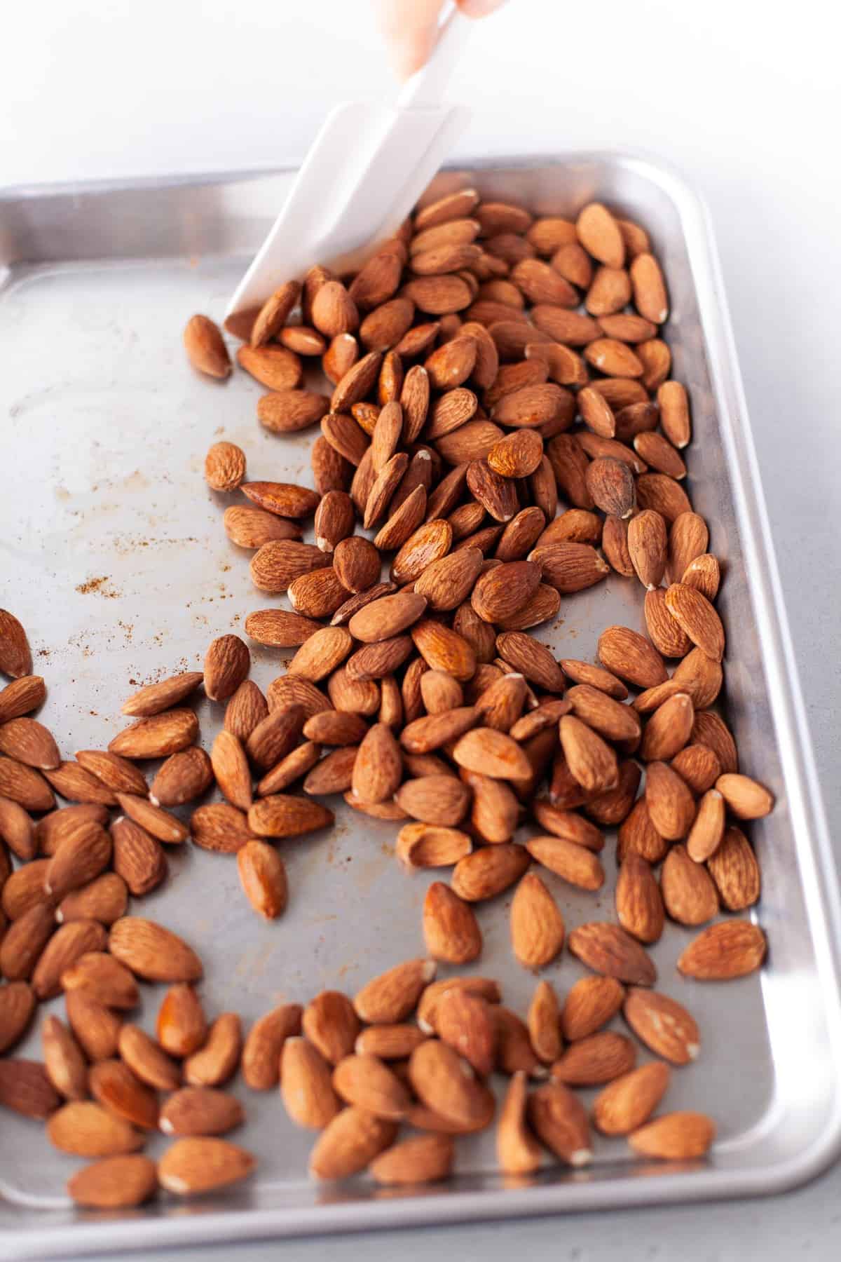 Almendras, tostadas.