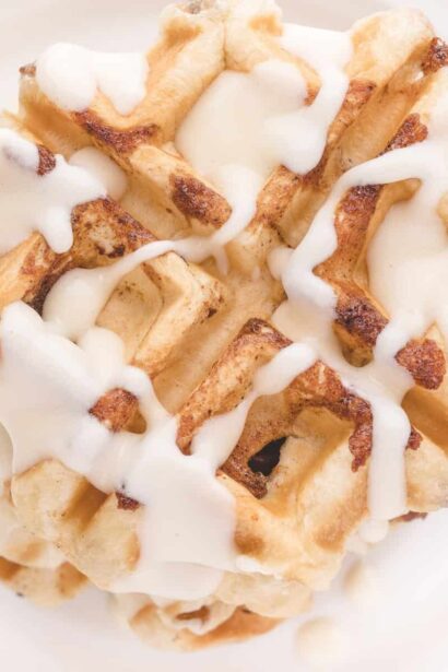 Waffles de Rollos de Canela