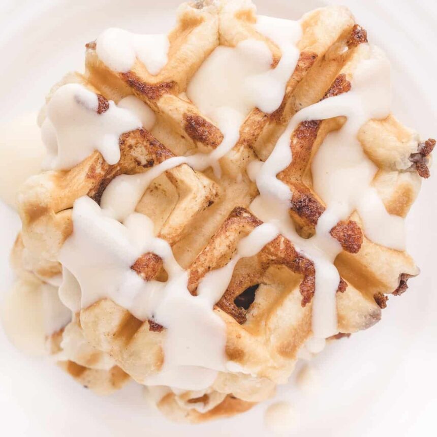 Waffles de Rollos de Canela