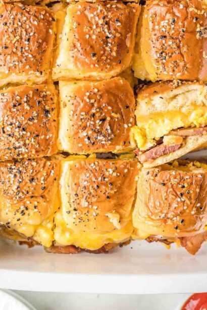 Deslizadores de desayuno con bagel todo en uno