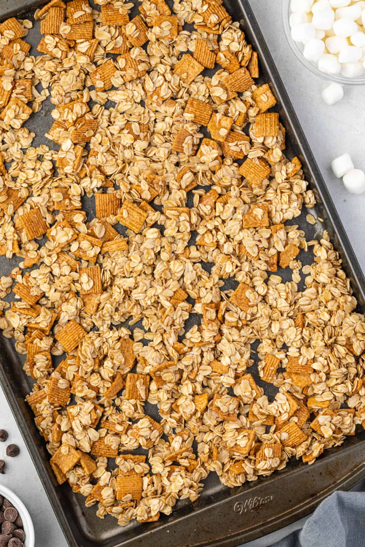 Granola, aún no cocida.